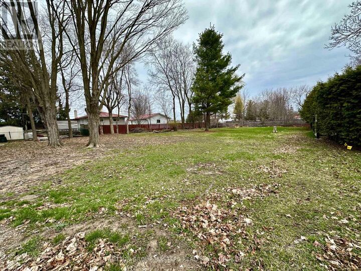 Property Photo:  1666 Victoria Street  ON K7M 5H3 