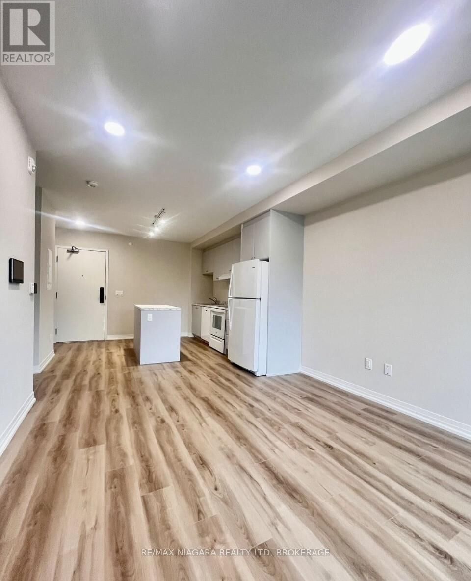 Property Photo: 50 Herrick Avenue 232 ON L2P 2S4