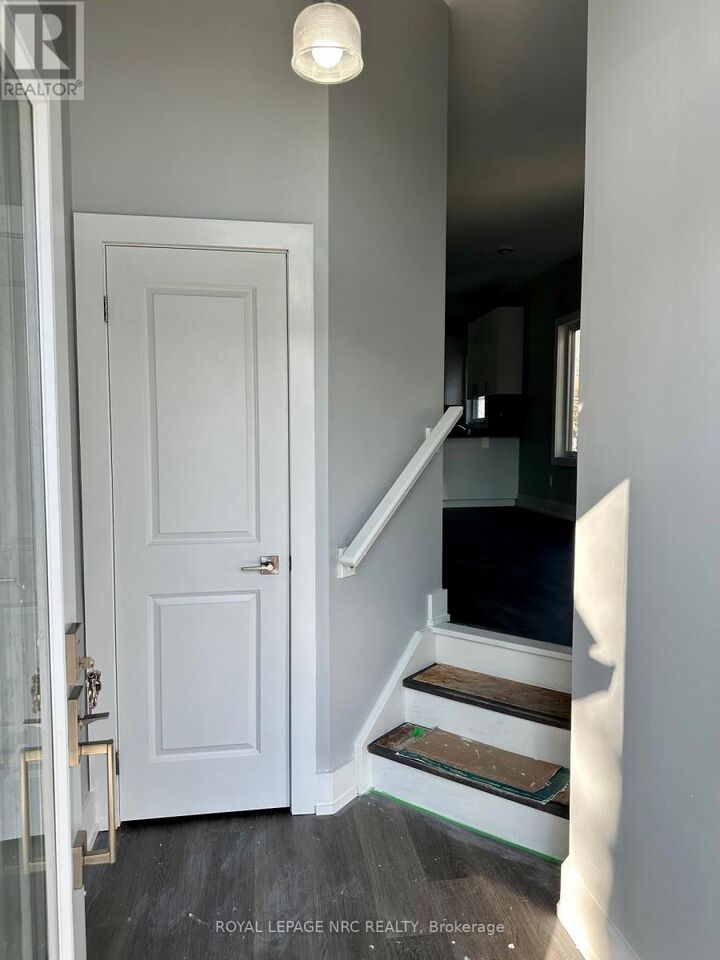 Property Photo: 58 Griffith Street Upper ON L3B 4G6