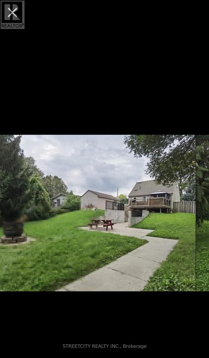 Property Photo:  324 Briarhill Avenue Lower  ON N5Y 1N8 