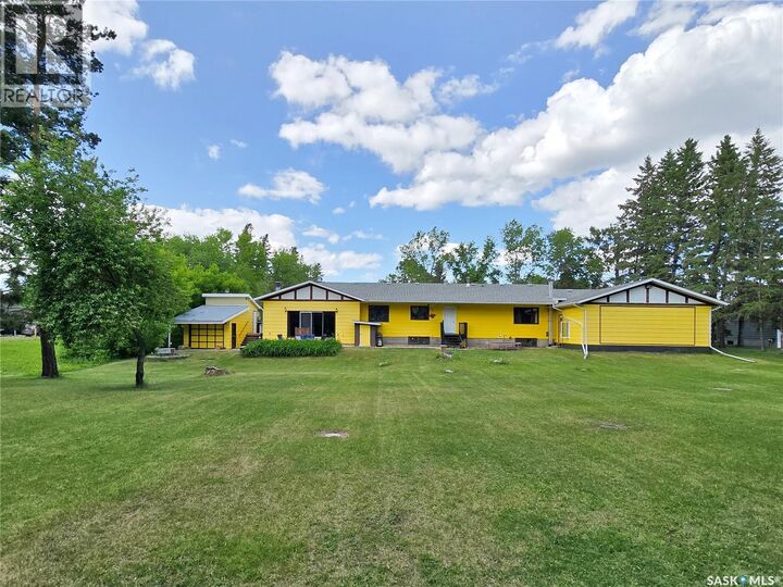 Property Photo:  180 2nd Avenue S  SK S0K 1J0 