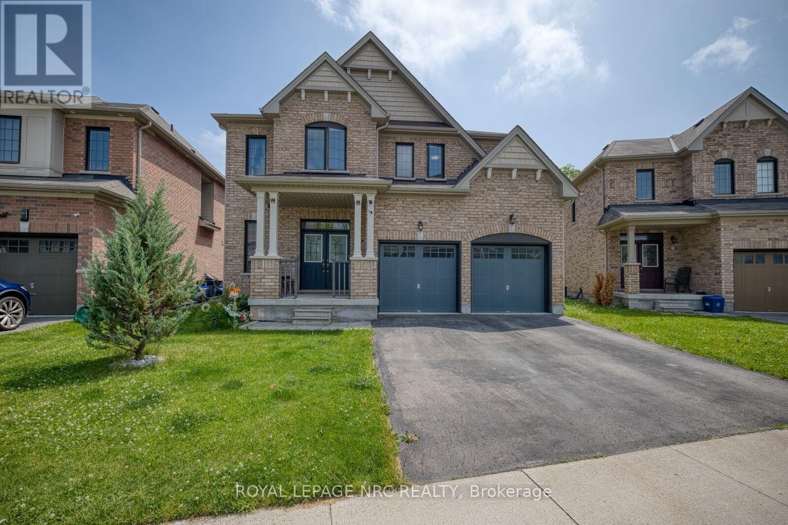 Property Photo: 8002 Hackbery Trail ON L2H 0P1