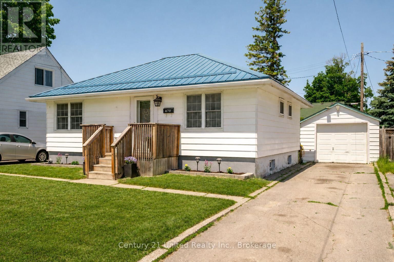 Property Photo: 470 O'Connell Road ON K9J 4C9