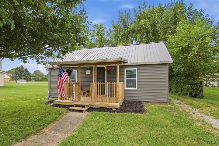 Property Photo:  249 W Mound Street  OH 45368 