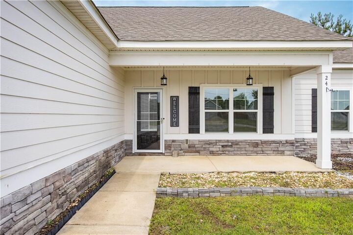 Property Photo:  24 Belmont Drive  AL 36856 