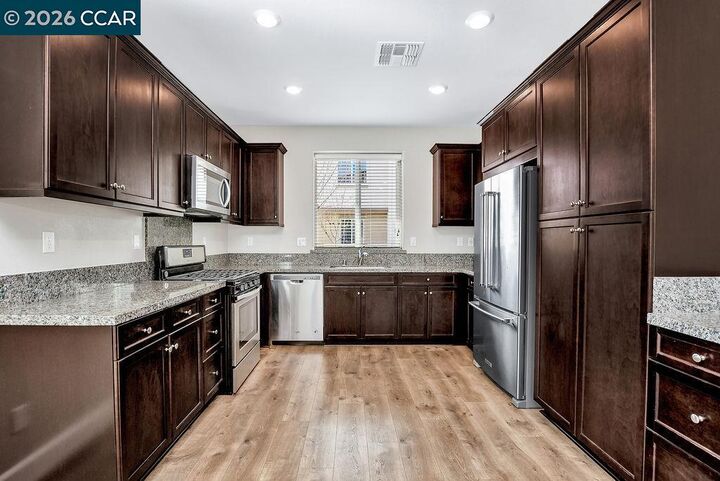 Property Photo: 232 Caterina Way CA 94545