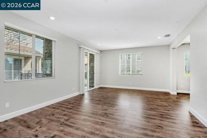 Property Photo: 232 Caterina Way CA 94545