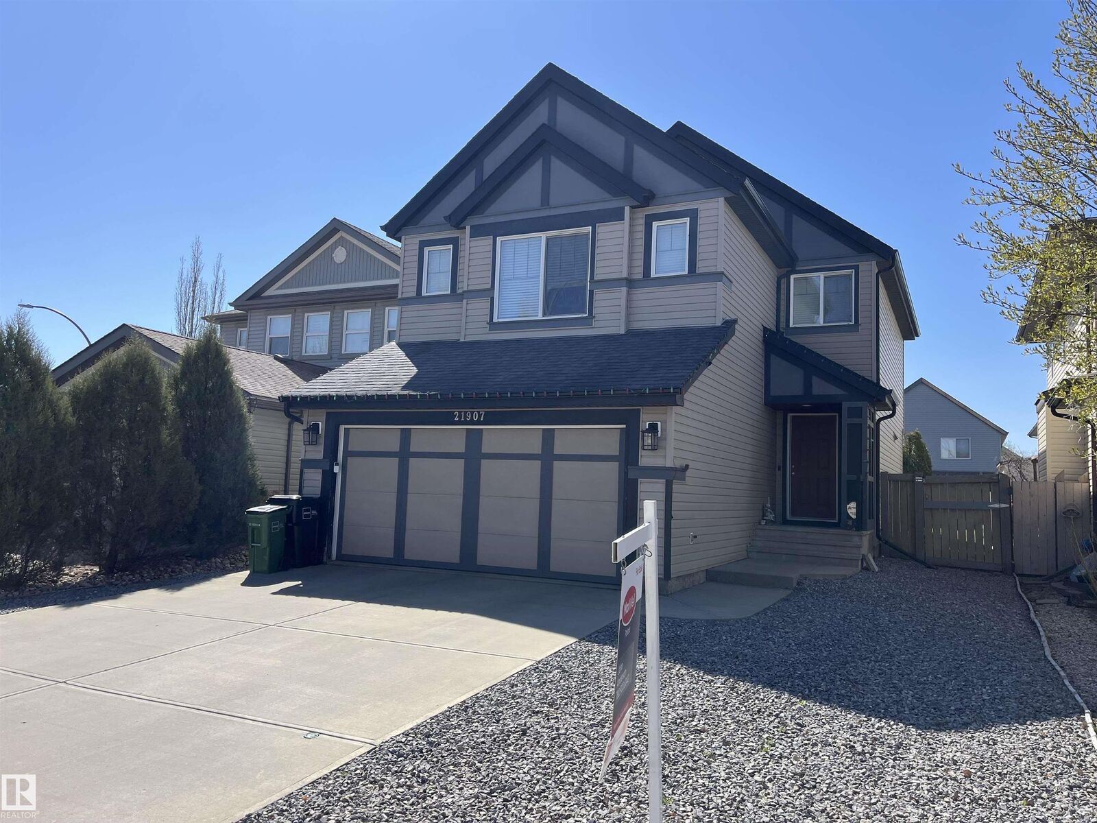 Property Photo: 21907 95 Avenue NW AB T5T 1N2