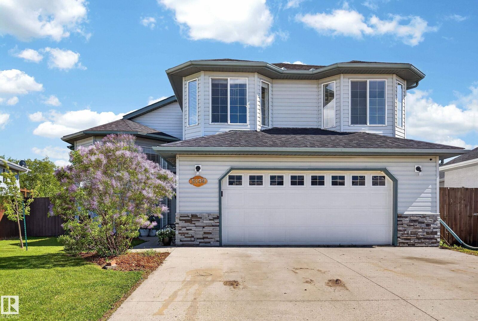Property Photo: 5139 Sportsview Drive AB T0B 3M0