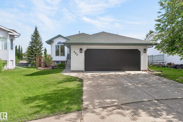 Property Photo: 592 Rainbow Crescent AB T8A 5N6