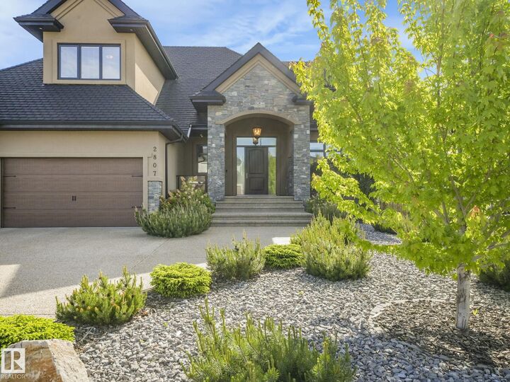 Property Photo:  2807 Wheaton Drive NW  AB T6W 2M6 