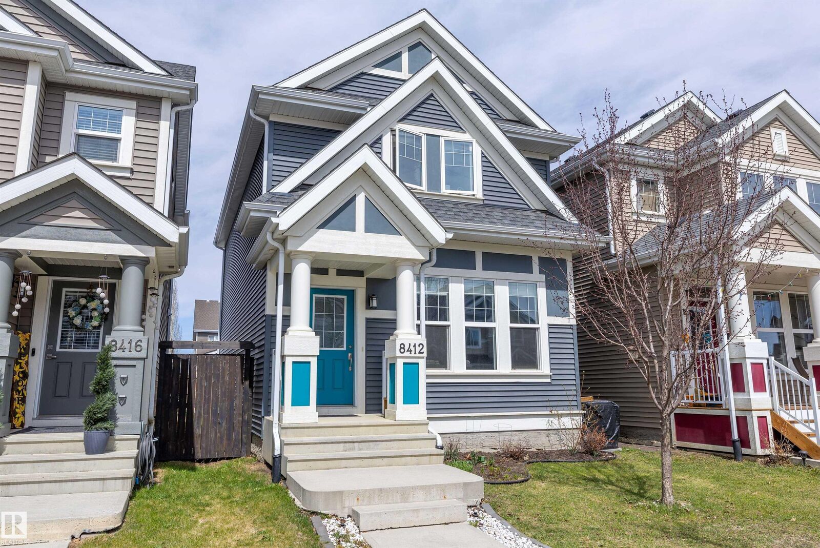 Property Photo:  8412 24 Avenue SW  AB T6X 2G1 