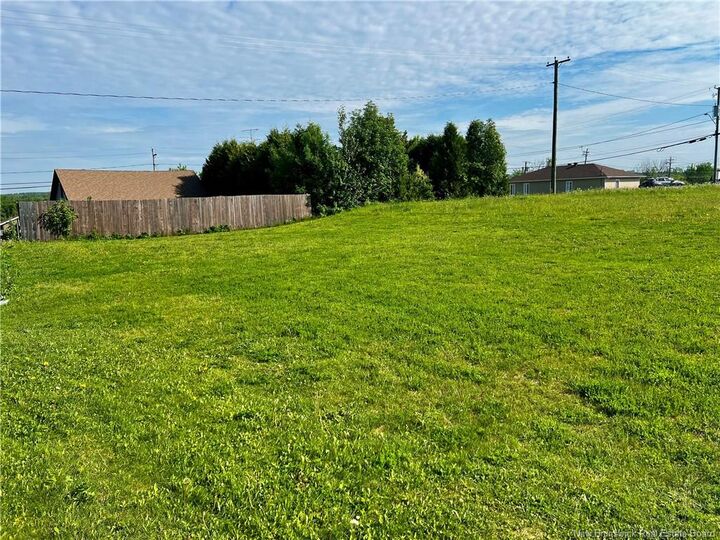 326 Broadway Boulevard — photo 1
