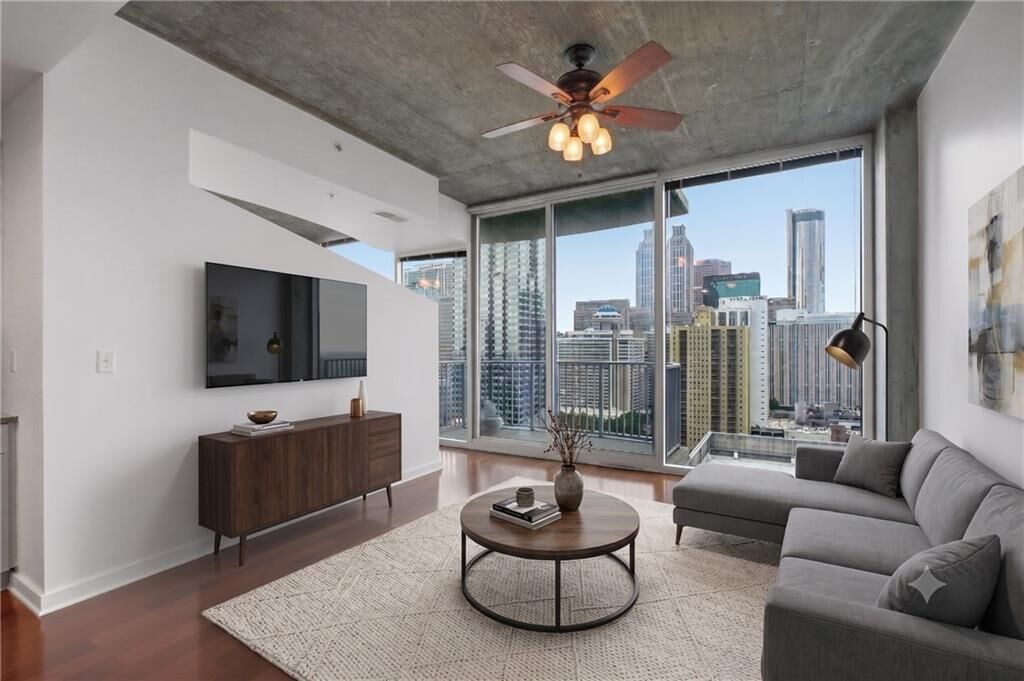 Property Photo: 400 W Peachtree Street NW 2408 GA 30308