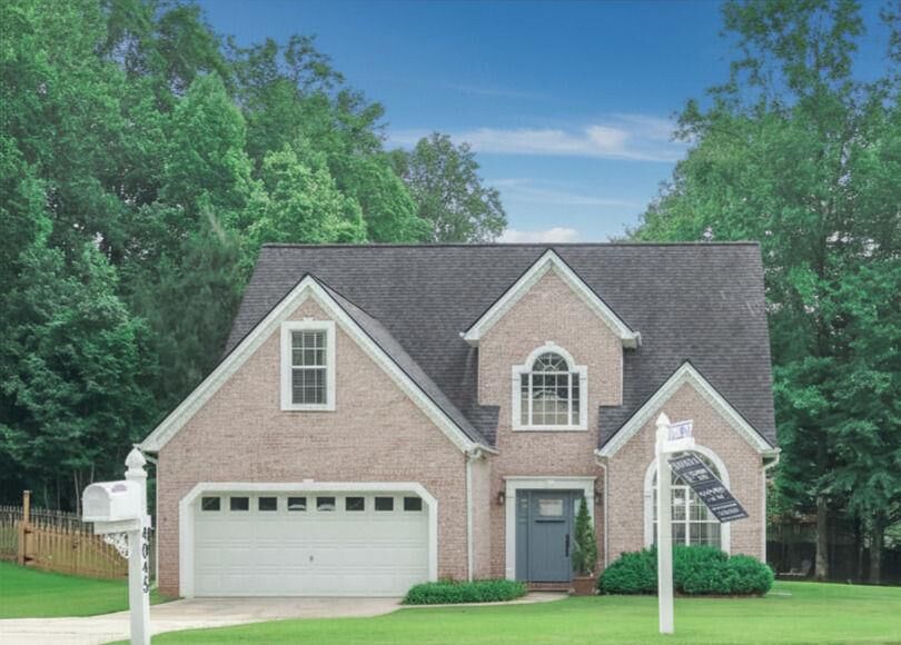 Property Photo: 4045 Water Hole Court GA 30135