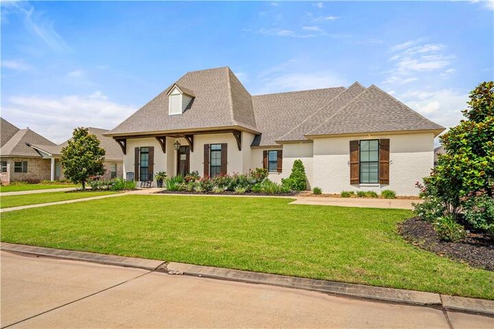 Property Photo: 5912 Marthas Drive LA 71303