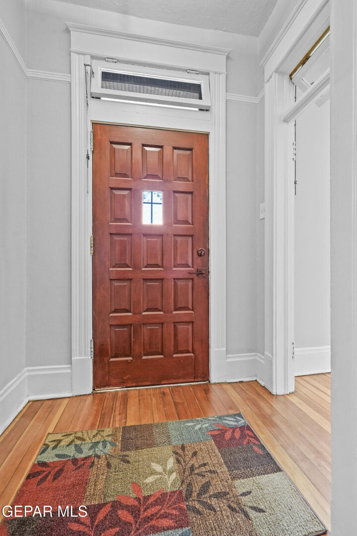 Property Photo: 305 E River Avenue TX 79902