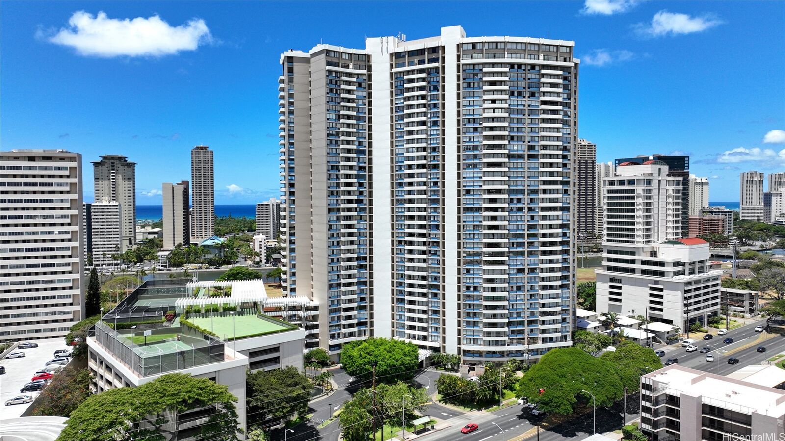 Property Photo: 2333 Kapiolani Boulevard 2102 HI 96826