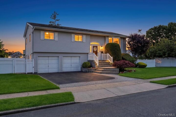 Property Photo: 25 Laurel Place NY 11714