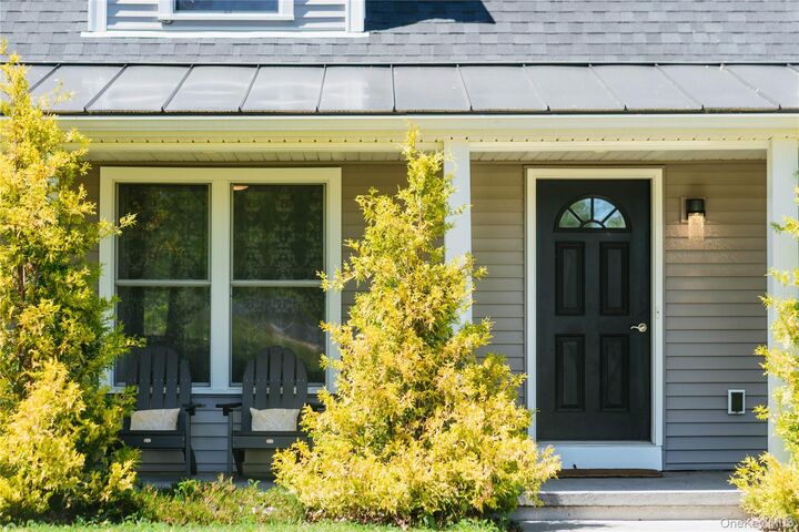Property Photo: 5 Rivercrest Lane NY 12542