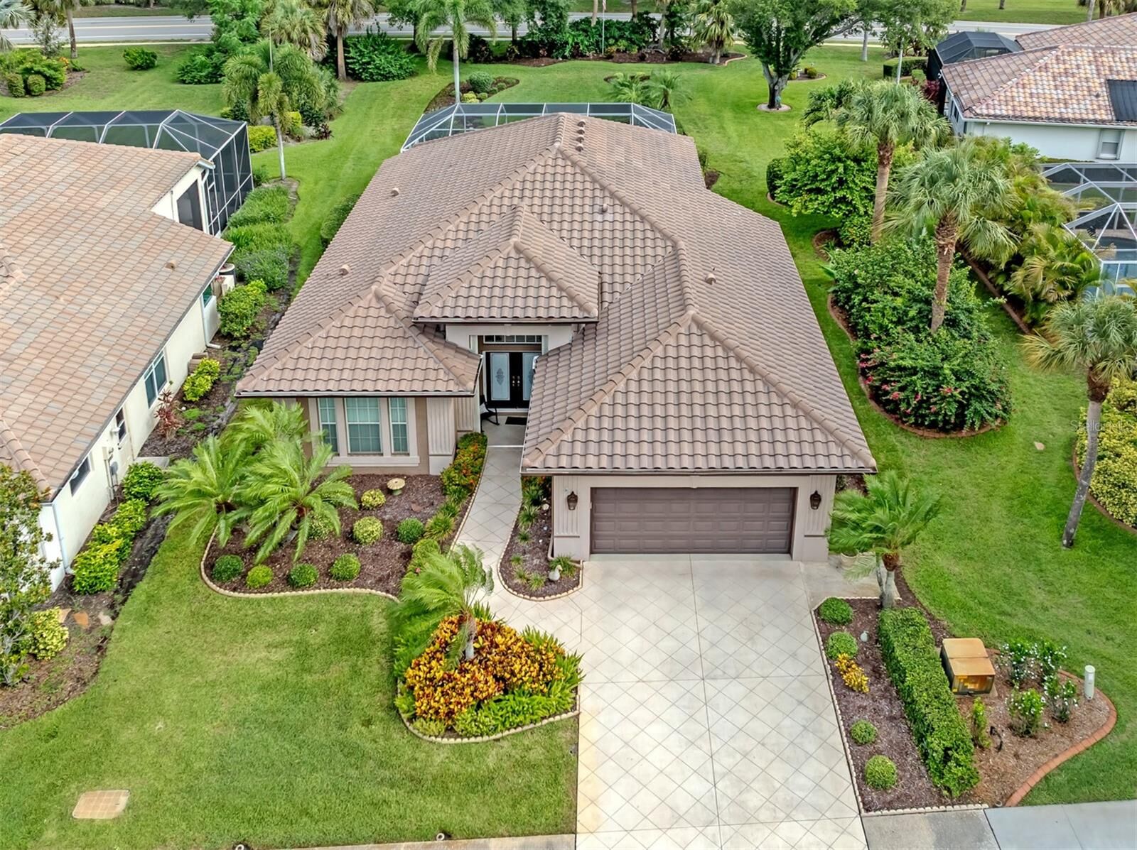 Property Photo:  761 Silk Oak Drive  FL 34293 