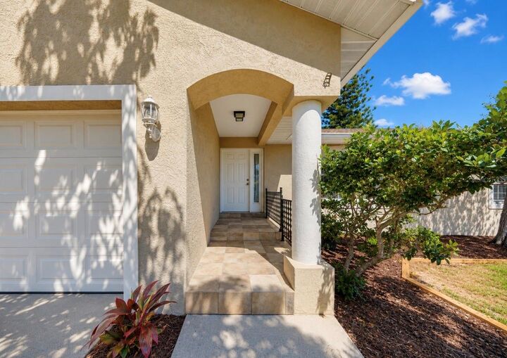 Property Photo: 6248 Fairway Boulevard FL 33572