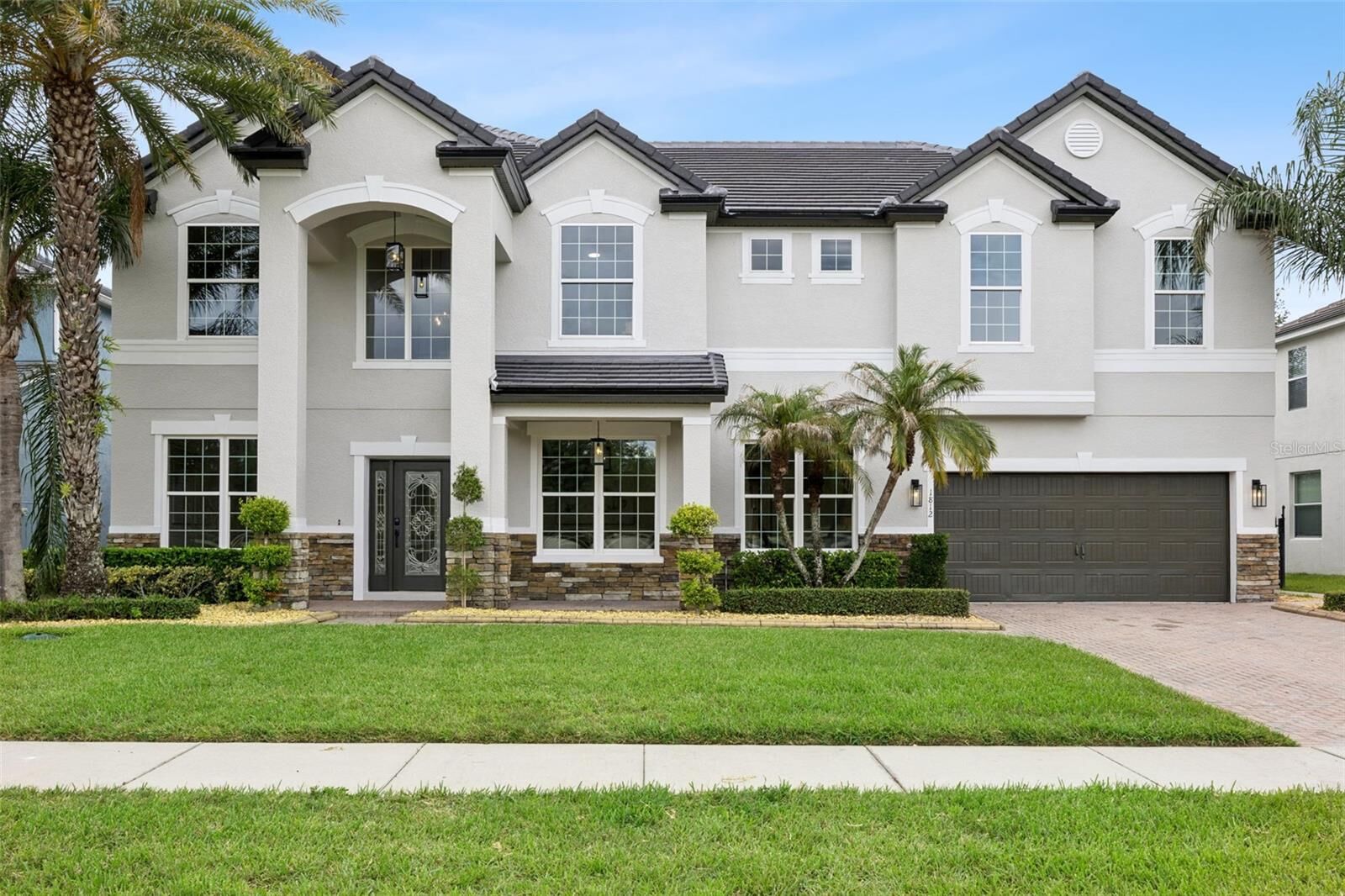 Property Photo: 1812 Lake Roberts Landing Drive FL 34787
