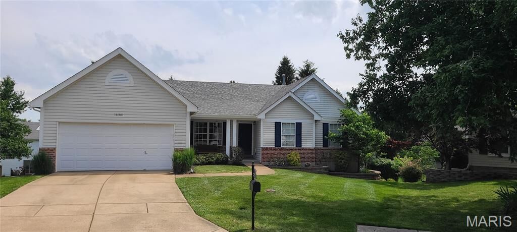 Property Photo:  16301 Cherry Hills Meadows Court  MO 63040 
