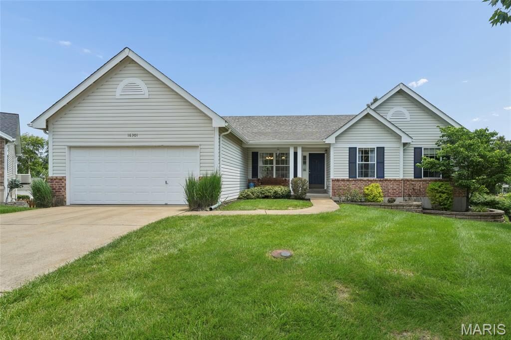 Property Photo:  16301 Cherry Hills Meadows Court  MO 63040 