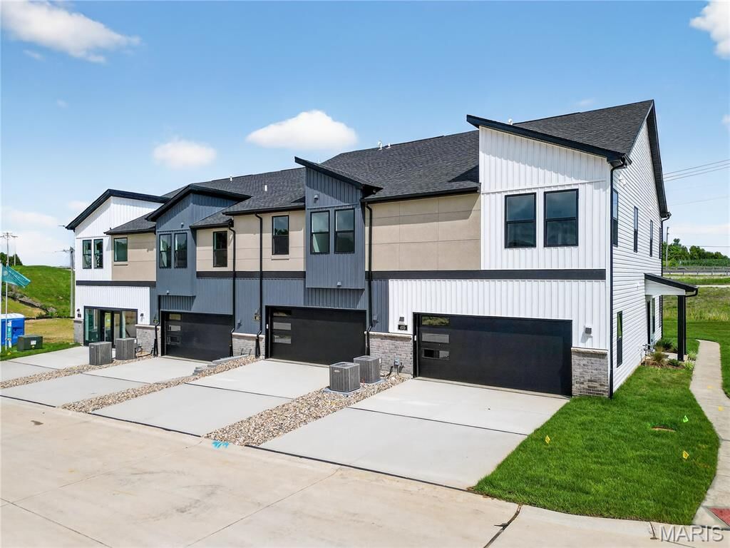 Property Photo: 170 Sesame Loop MO 63303