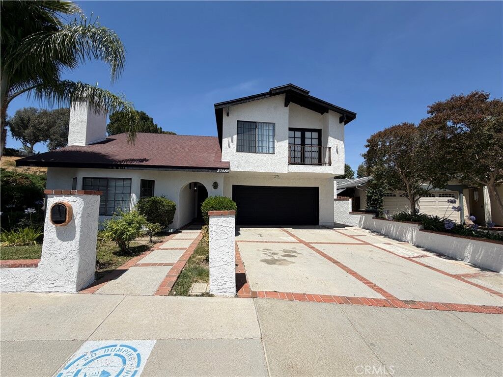 Property Photo: 27589 Elder View Drive CA 91354