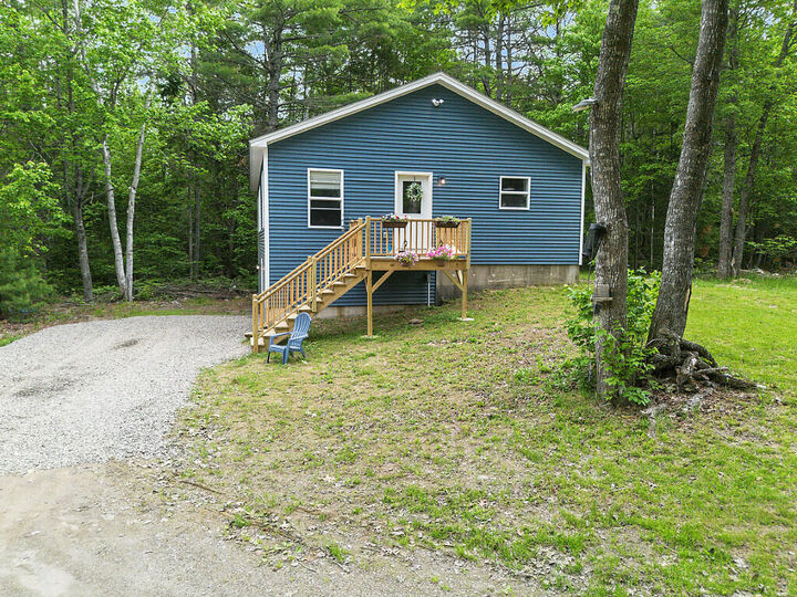 Property Photo:  128 Boots And Saddle Road  ME 04354 