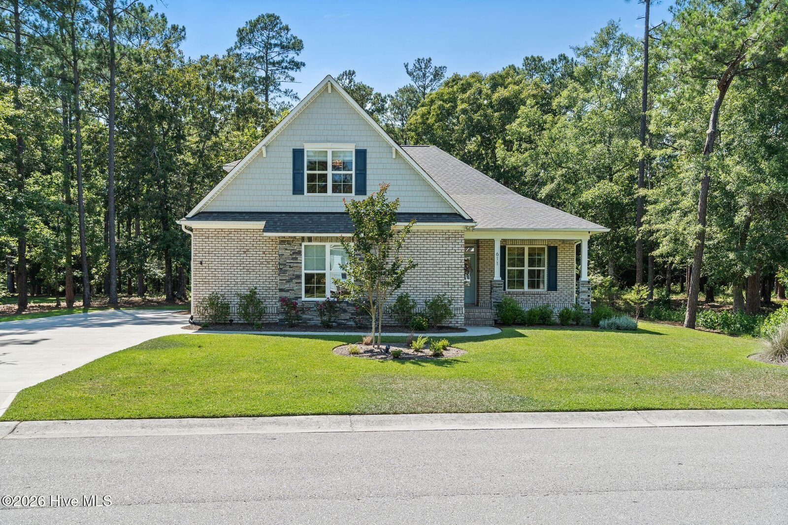Property Photo: 611 Grovewood Lane SE NC 28422