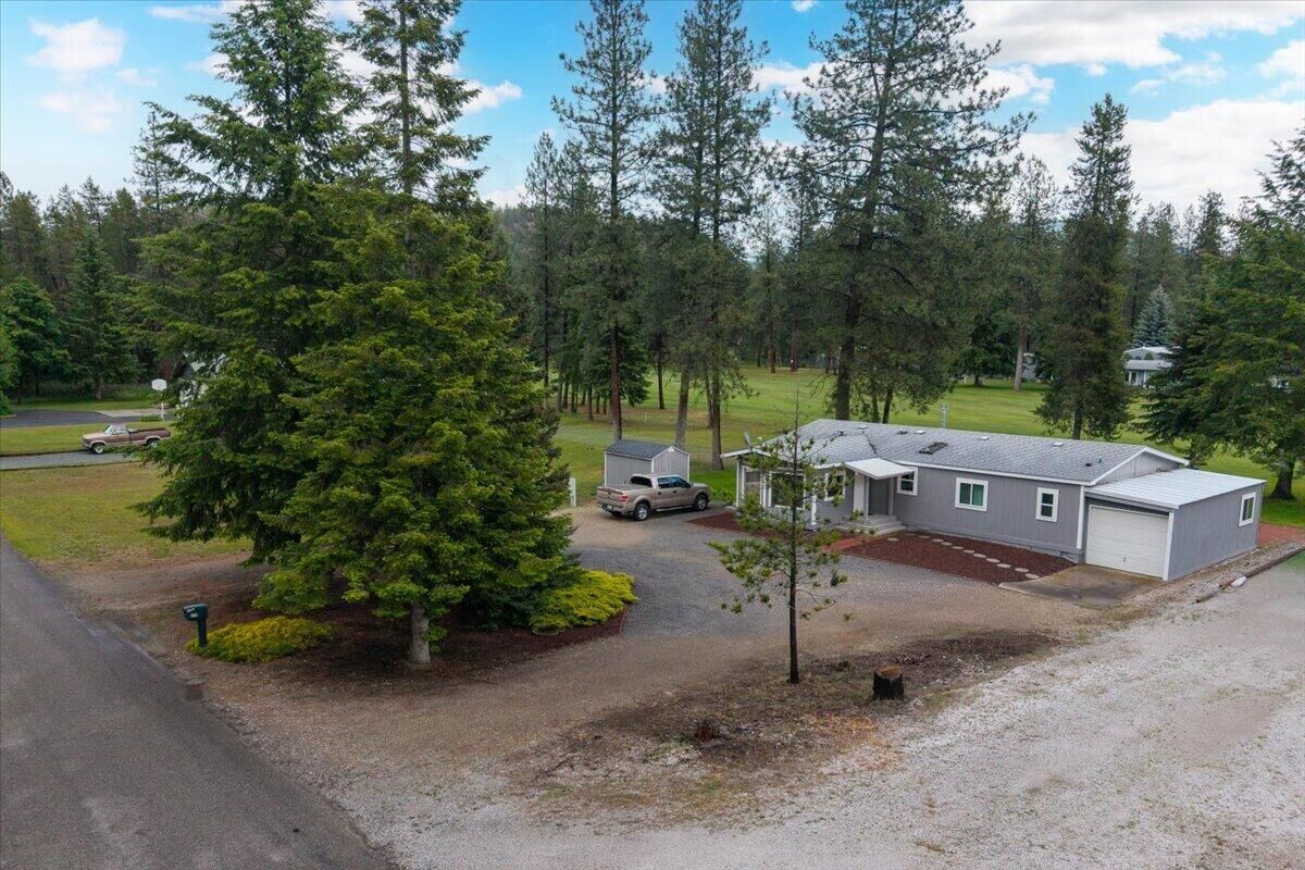 Property Photo: 178 E Trappers Loop WA 99109