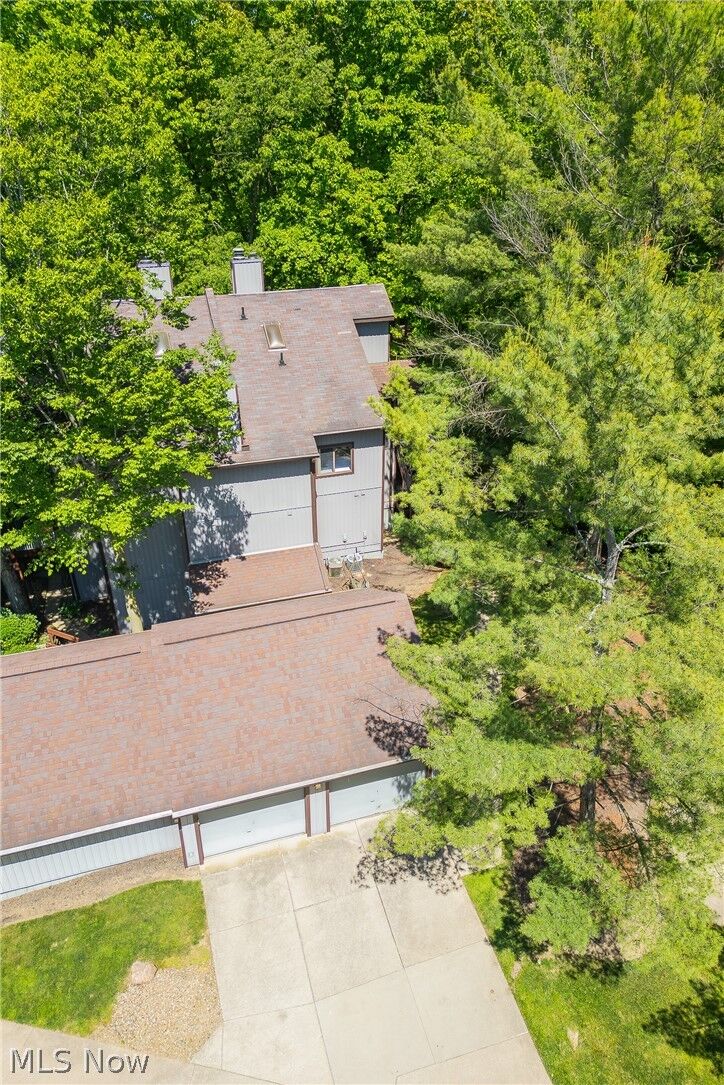 Property Photo: 2153 Pinebrook Trail OH 44223