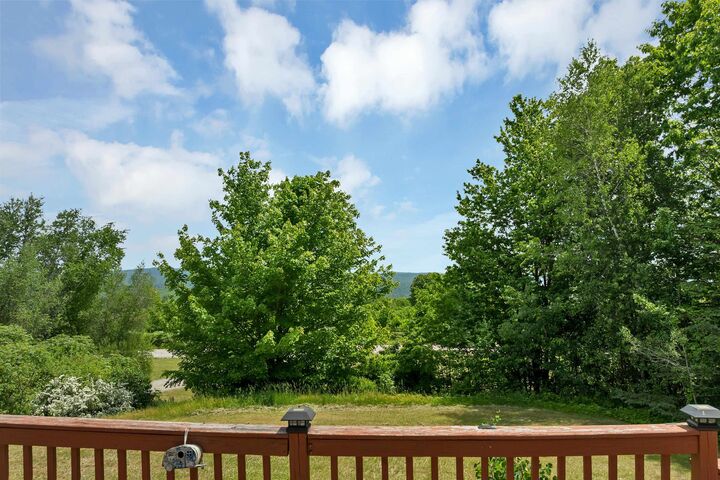 Property Photo:  12 Goslin Way  NH 03855 