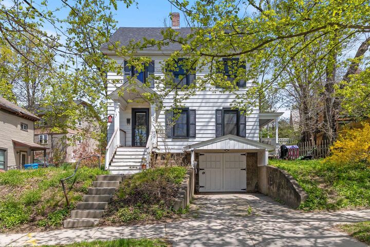 Property Photo:  418 Saint Paul Street  VT 05401 