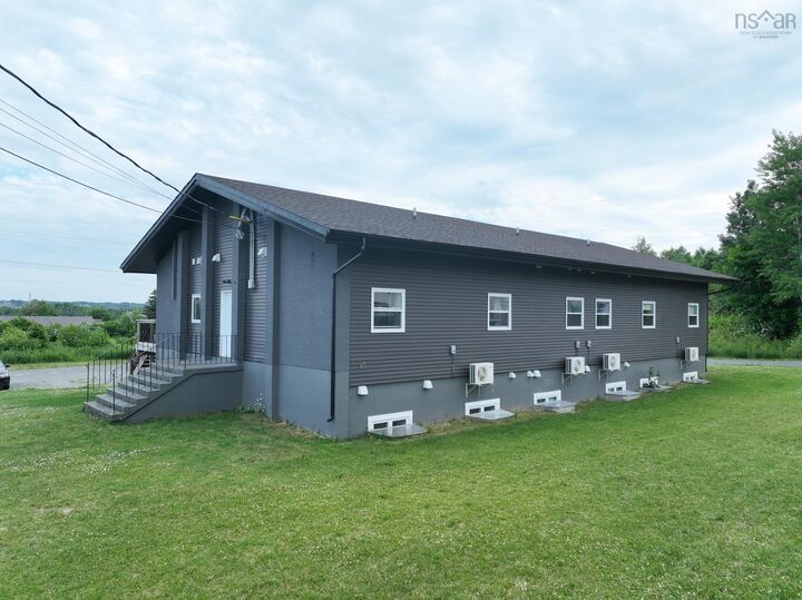 Property Photo: 95 Sunnydale Drive NS B1R 1J4