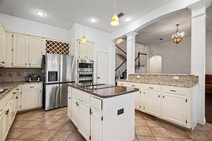 Property Photo: 7004 Hillview Drive TX 75025