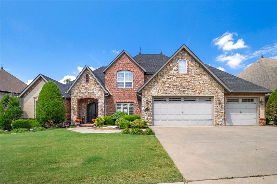 Property Photo:  7003 W Balmoral Drive  AR 72758 