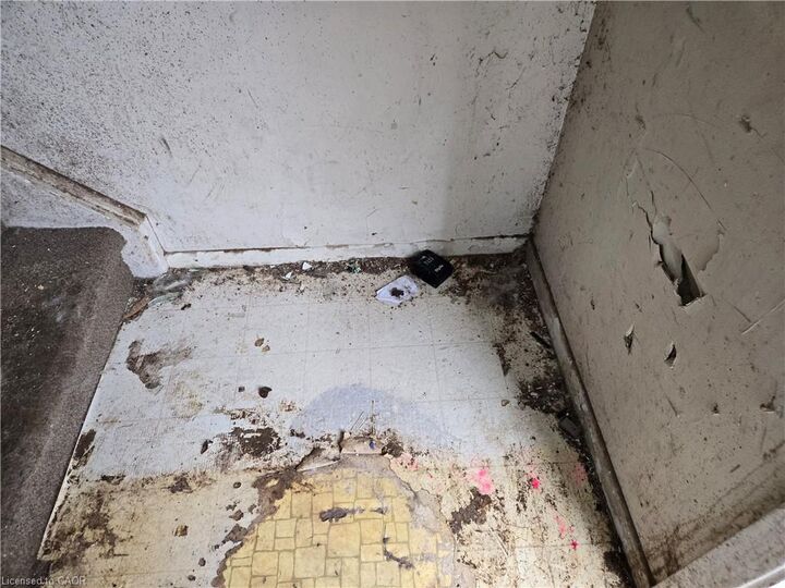 Property Photo: 5548 Church'S Lane ON L2J 3J2