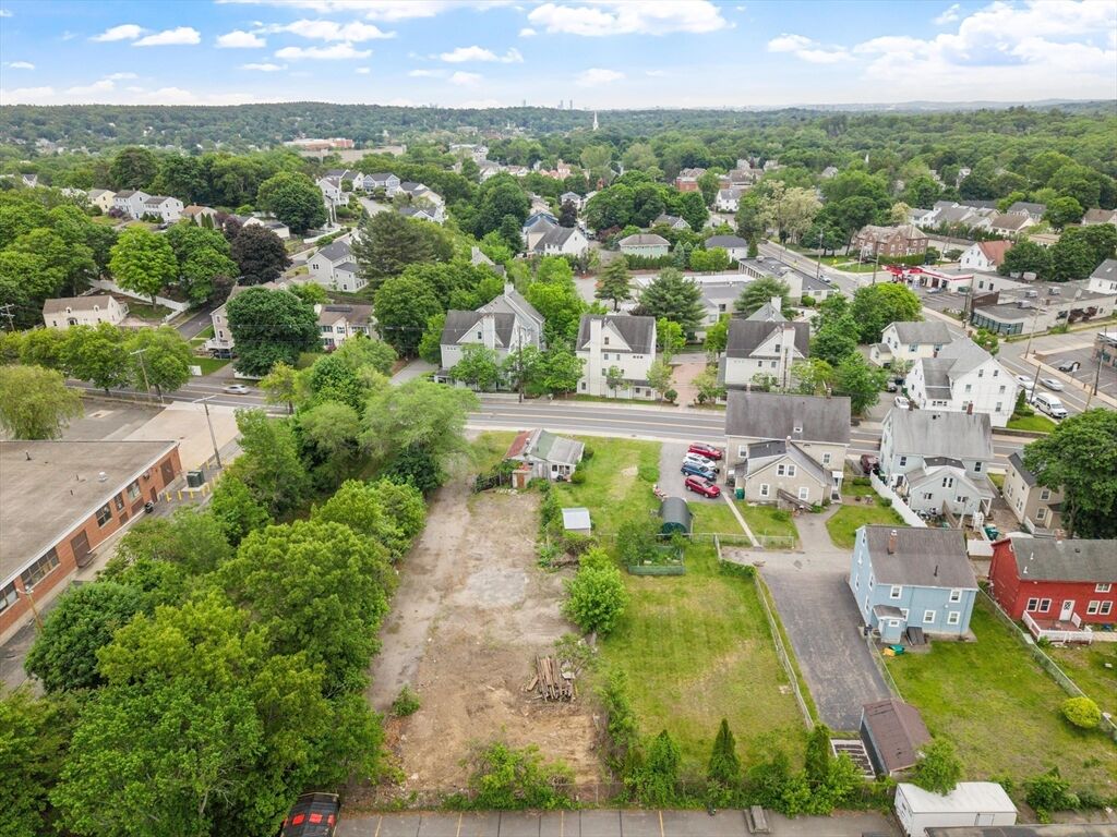 Property Photo:  14 Cross Street  MA 01801 
