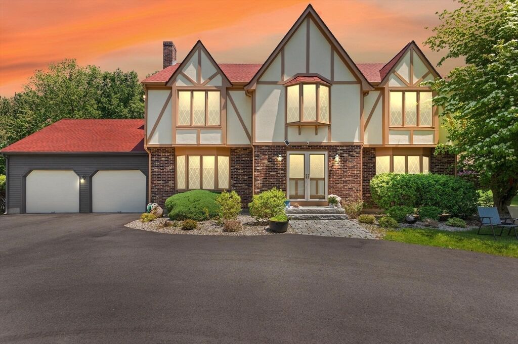 Property Photo: 80 Hampton Rd MA 02067
