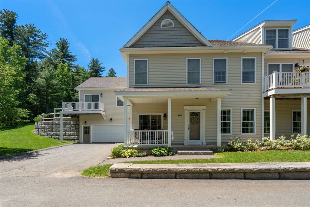 Property Photo:  606 Autumn Ridge Dr 606  MA 01432 