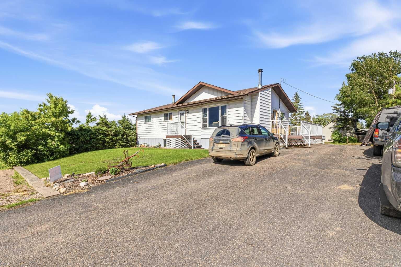 Photo de la propriété:  207 7 Avenue  SK S0M 2G0 