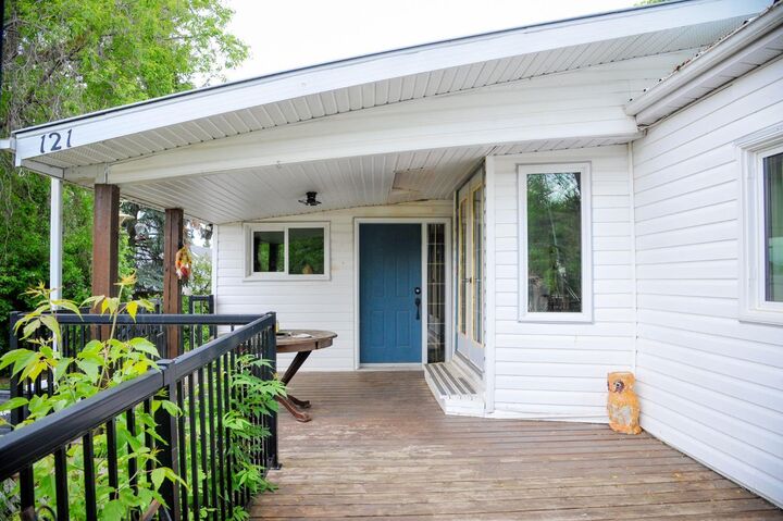 Property Photo: 121 Alberta Street AB T0B 2M0