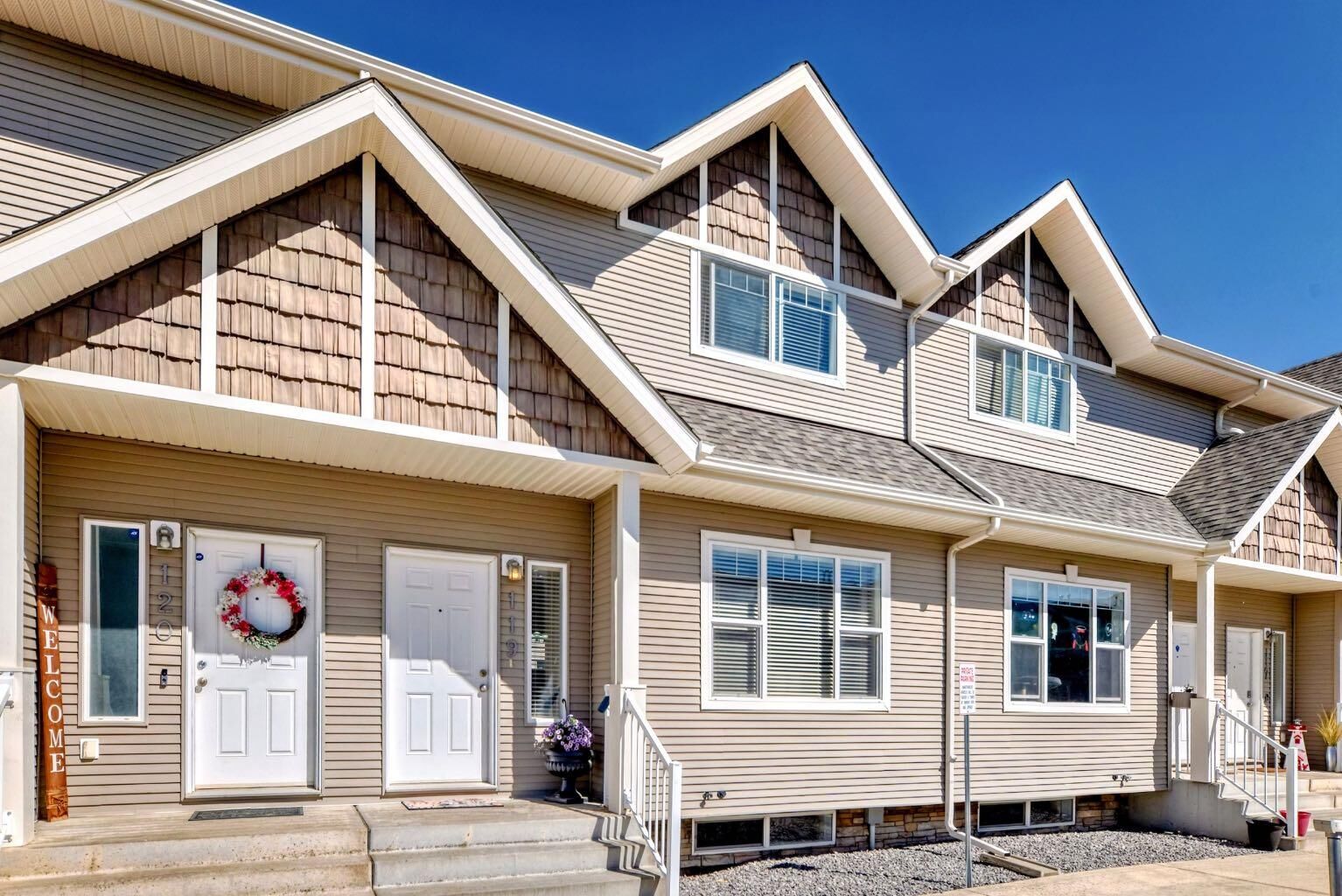 Property Photo: 50 Lucky Place 119 AB T4S 0E3