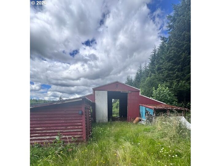 Property Photo: 29975 E Meissner Rd OR 97054