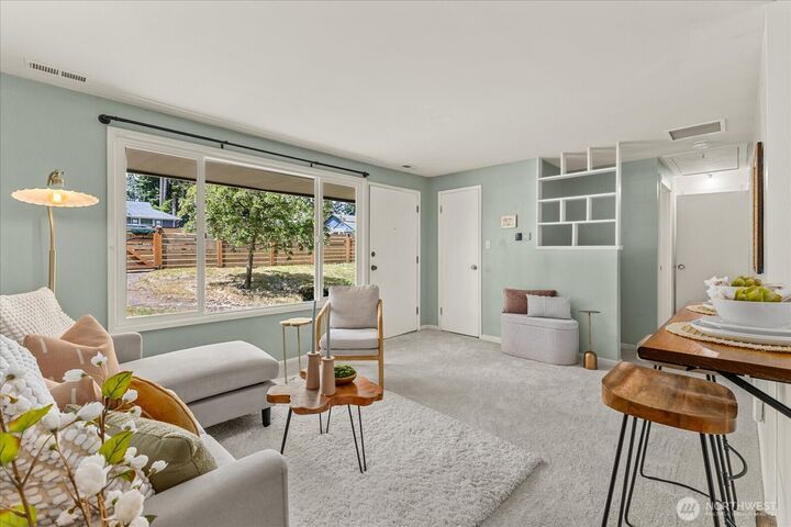 Property Photo: 23007 53rd Avenue W WA 98043