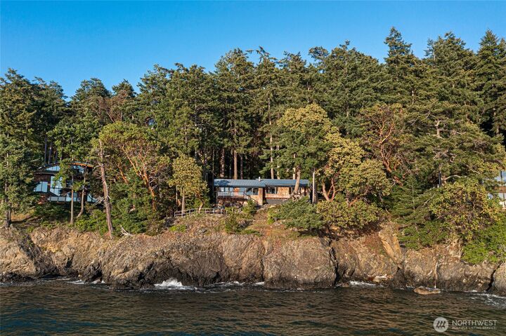 Property Photo:  449  Madrona Drive  WA 98250 